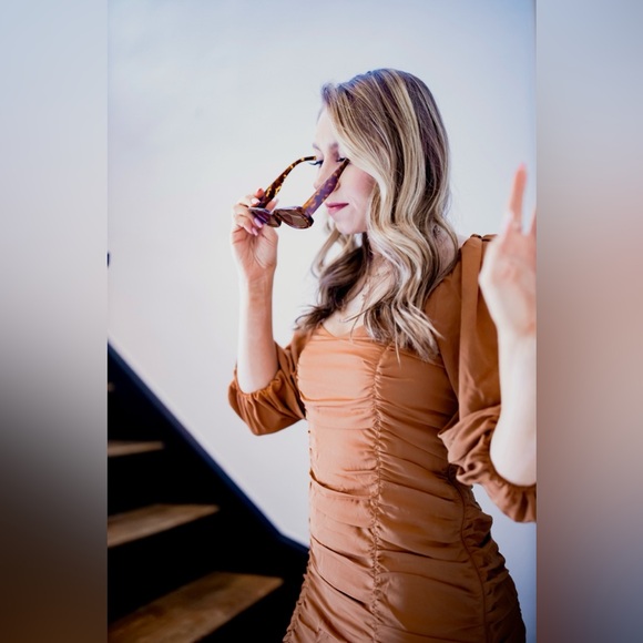 Abercrombie brown/burnt orange ruched / cinched dress size Small - Picture 3 of 5